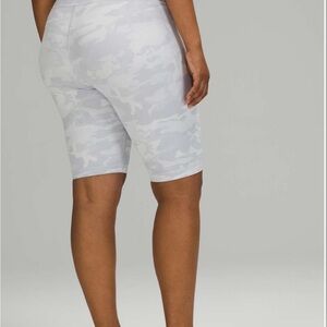 Lululemon Wunder Under HR Shorts 10’ Jacquard Gray